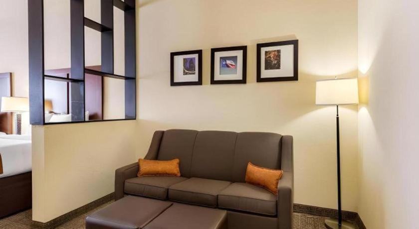 Comfort Suites Near Nasa - Clear Lake Уэбстер Экстерьер фото